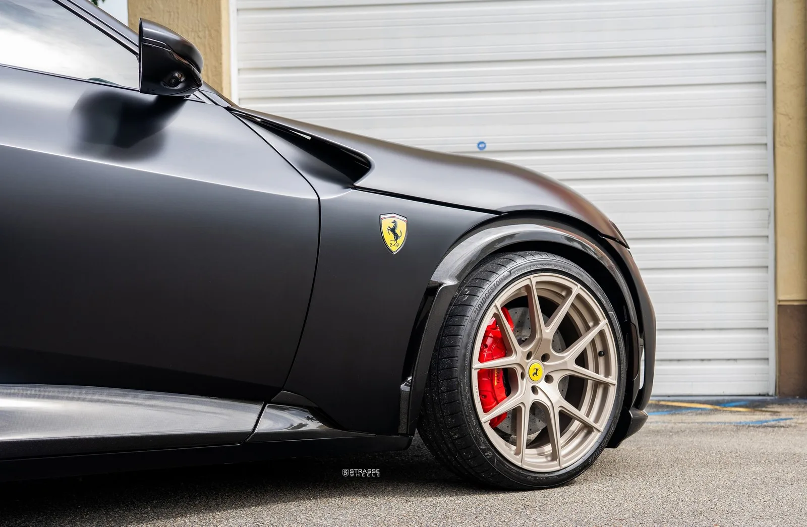 Strasse SM5R Deep Concave Duoblock on Ferrari Purosangue, photo 11