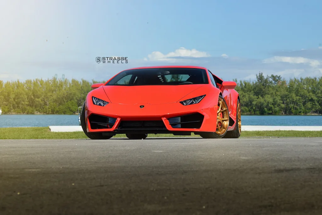 Strasse SM5R Deep Concave Duoblock on Lamborghini Huracan (2014)