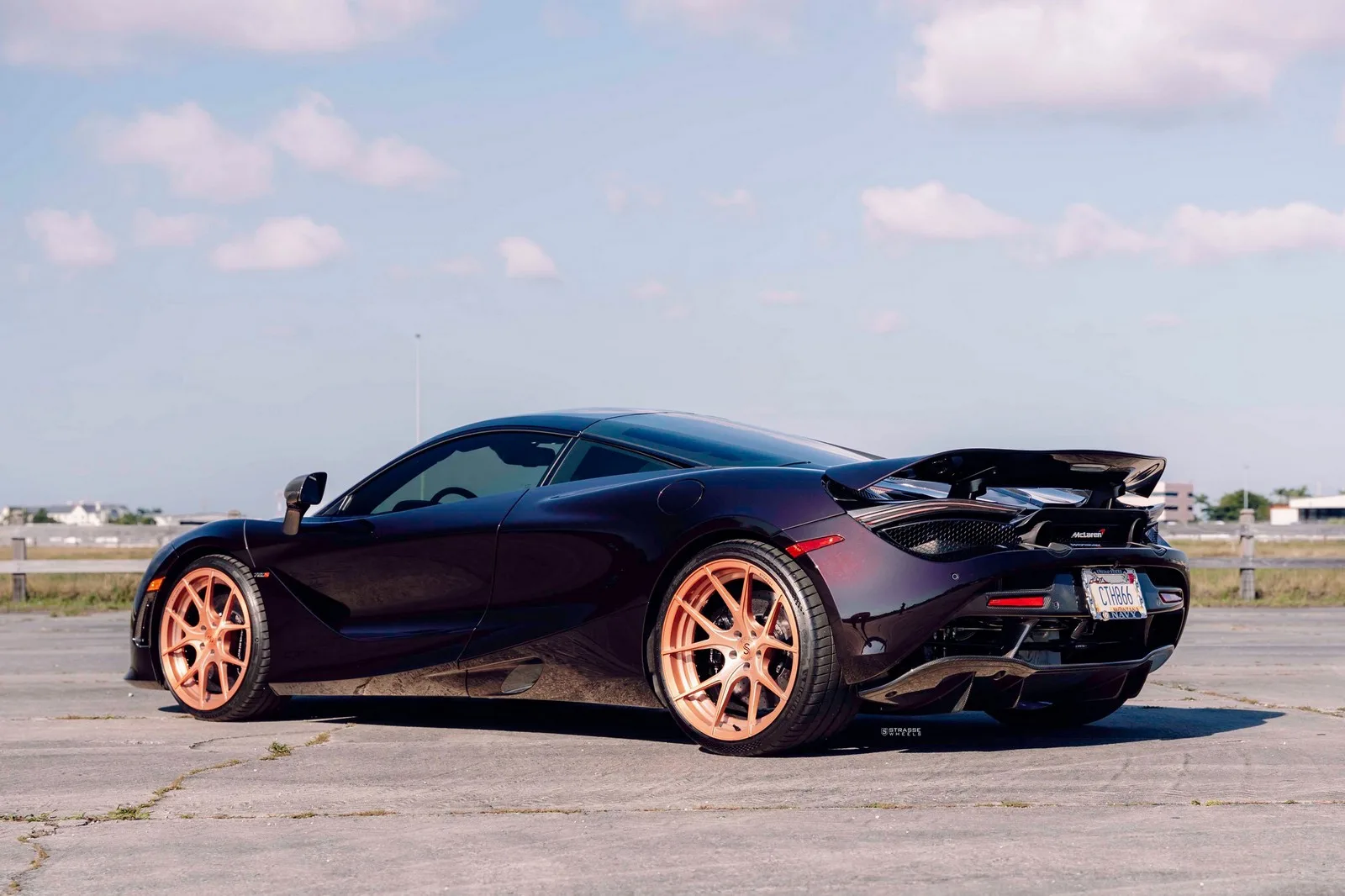 Strasse SM5R Deep Concave Duoblocks on McLaren 720S, photo 9