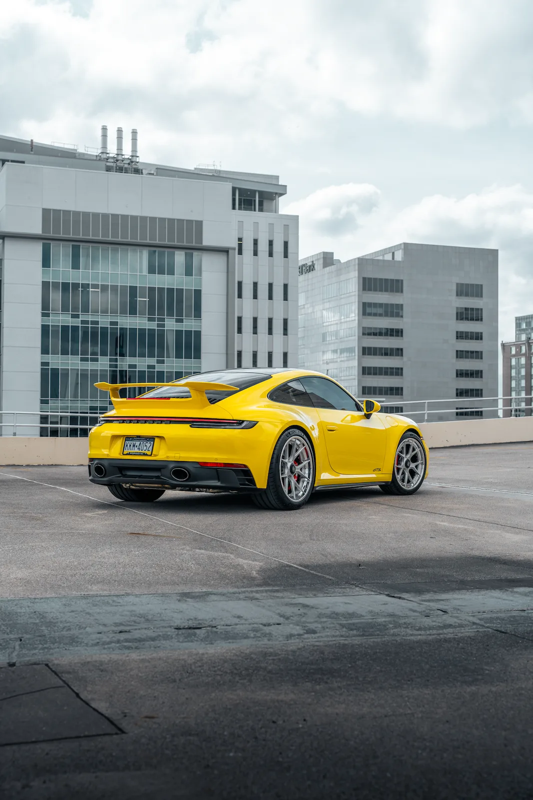 Strasse SM5R Deep Concave FS on Porsche 911 992.1