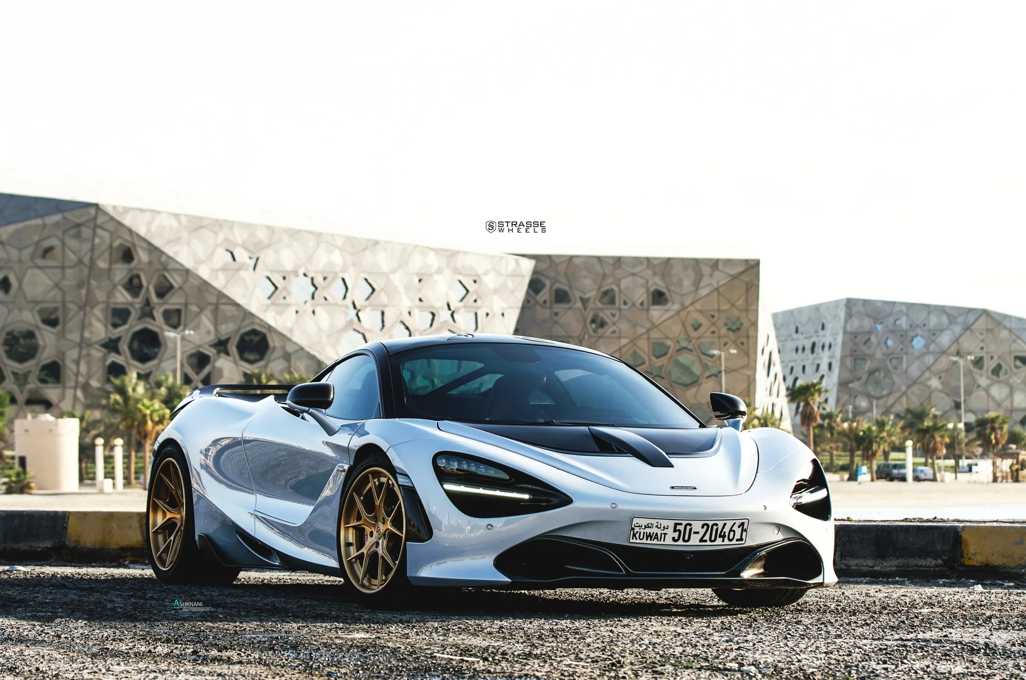 Strasse SM5R Deep Concave FS on McLaren 720S