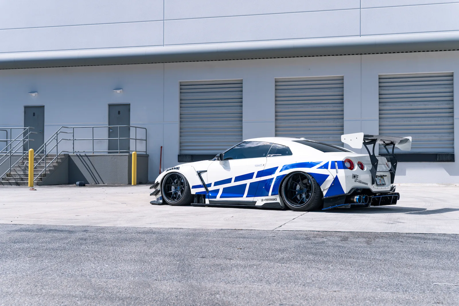 Strasse SM5R Deep Concave FS on Nissan GT-R R35.2
