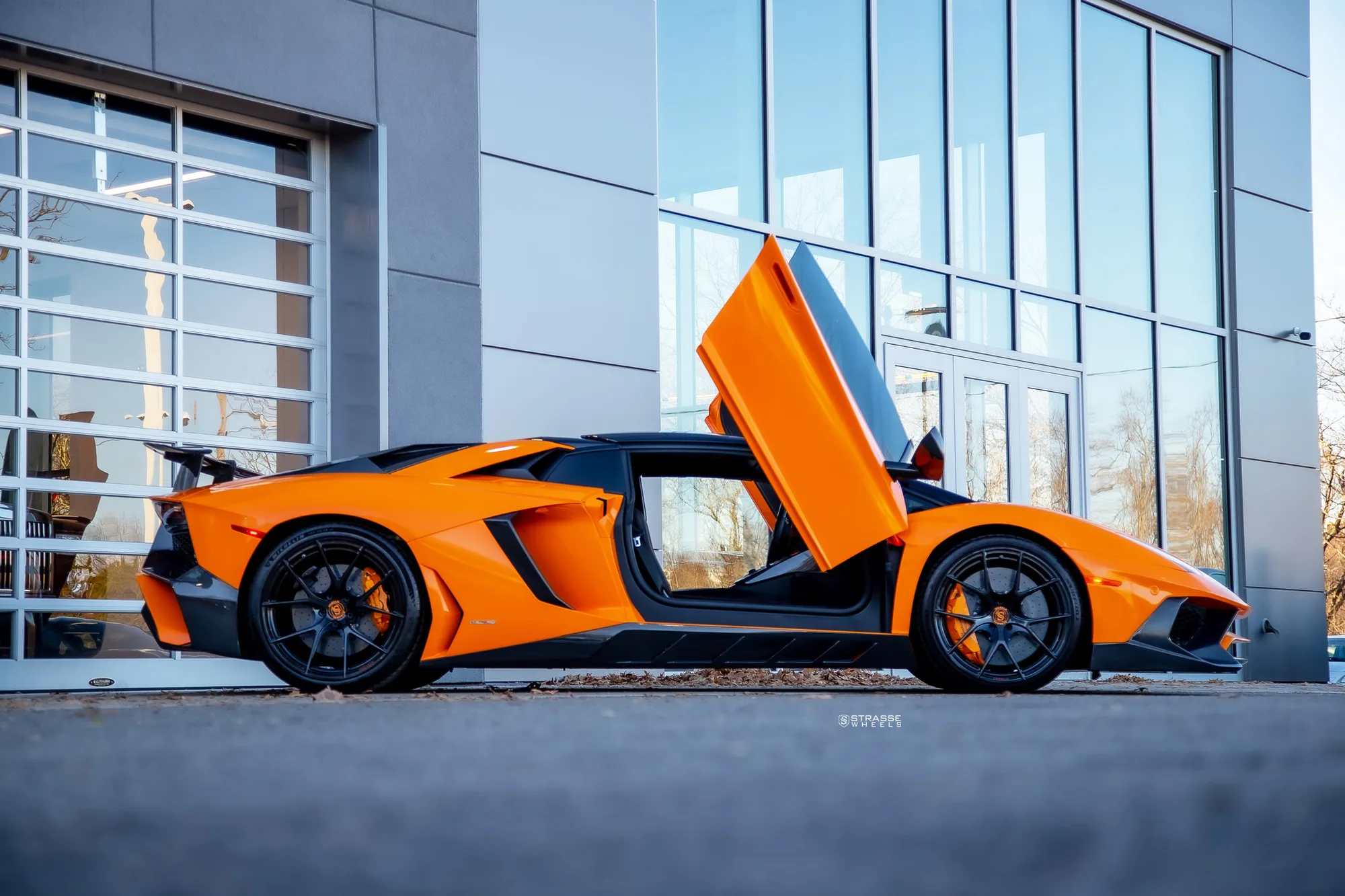 Strasse SM5R Deep Concave Monoblock on Lamborghini Aventador SV LP 750-4 (2015-2017)