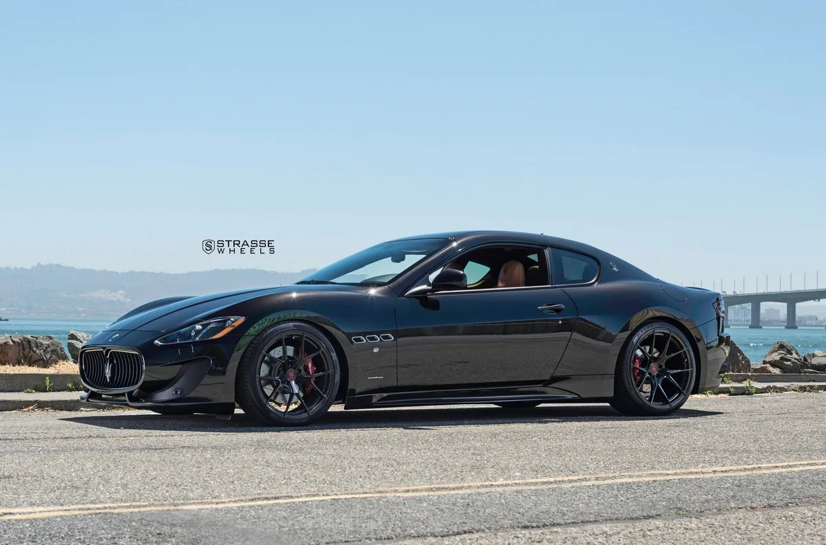 Strasse SM5R Deep Concave Monoblock on Maserati GranTurismo (2007).2, photo 2
