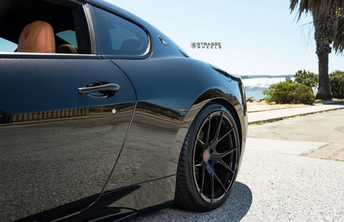 Strasse SM5R Deep Concave Monoblock on Maserati GranTurismo (2007).2, photo 5