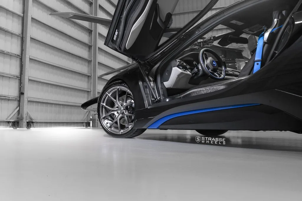 Strasse SM5R Deep Concave Monoblock on BMW i8 I12.1, photo 9