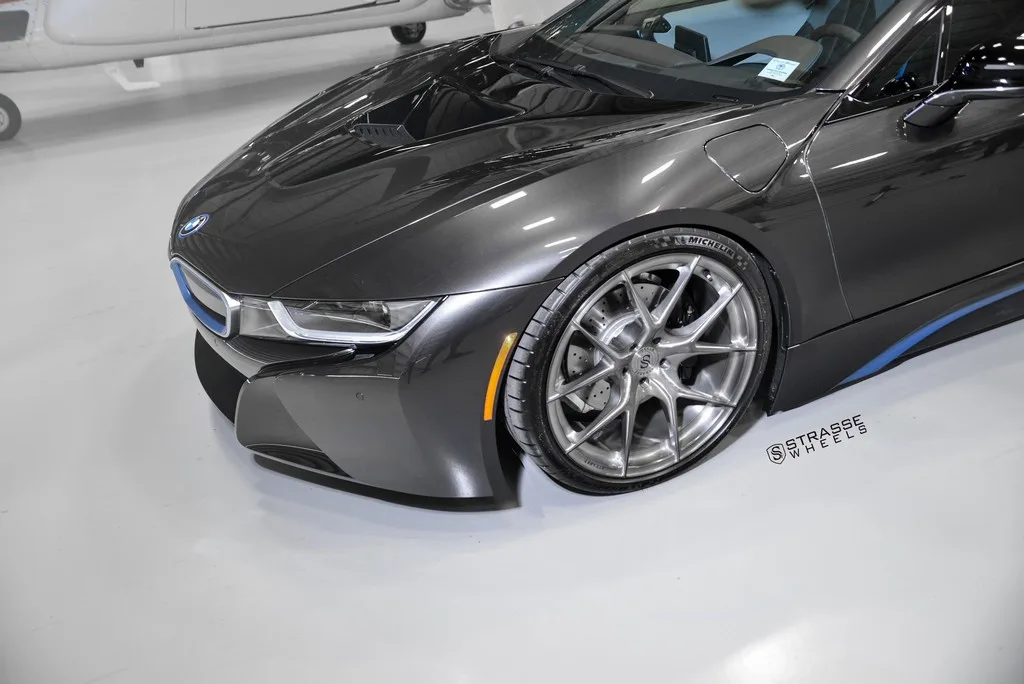 Strasse SM5R Deep Concave Monoblock on BMW i8 I12.1, photo 5