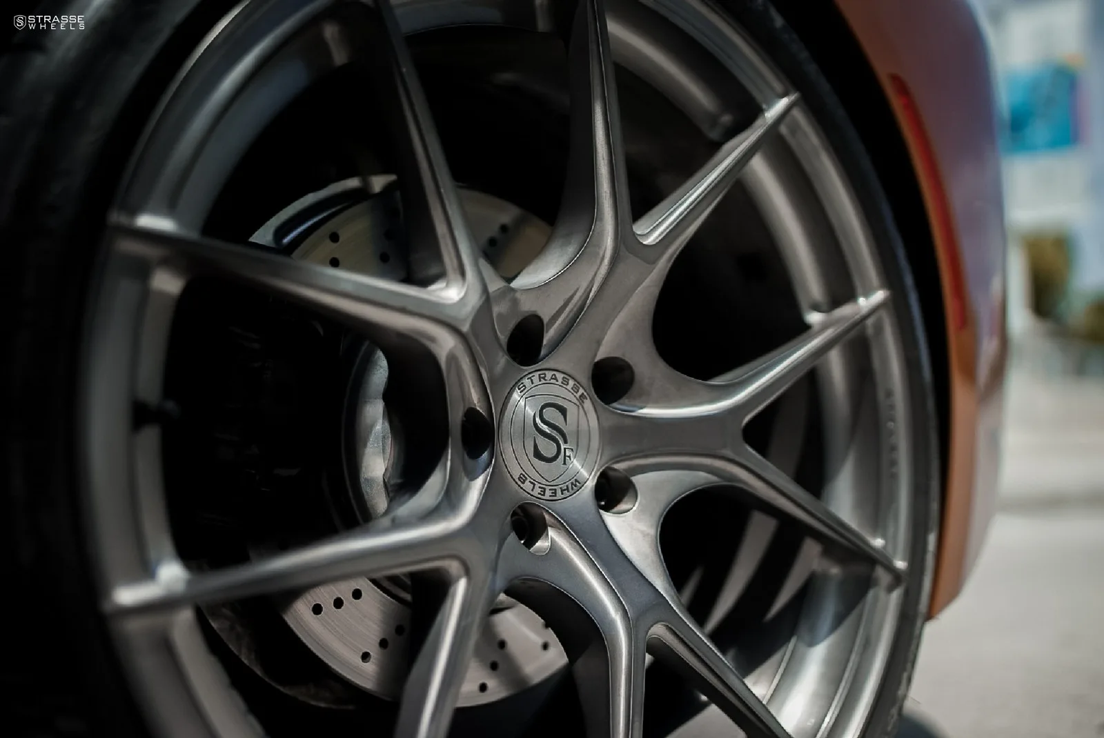 Strasse SM5R Deep Concave Monoblock on BMW i8 I12.2, photo 2