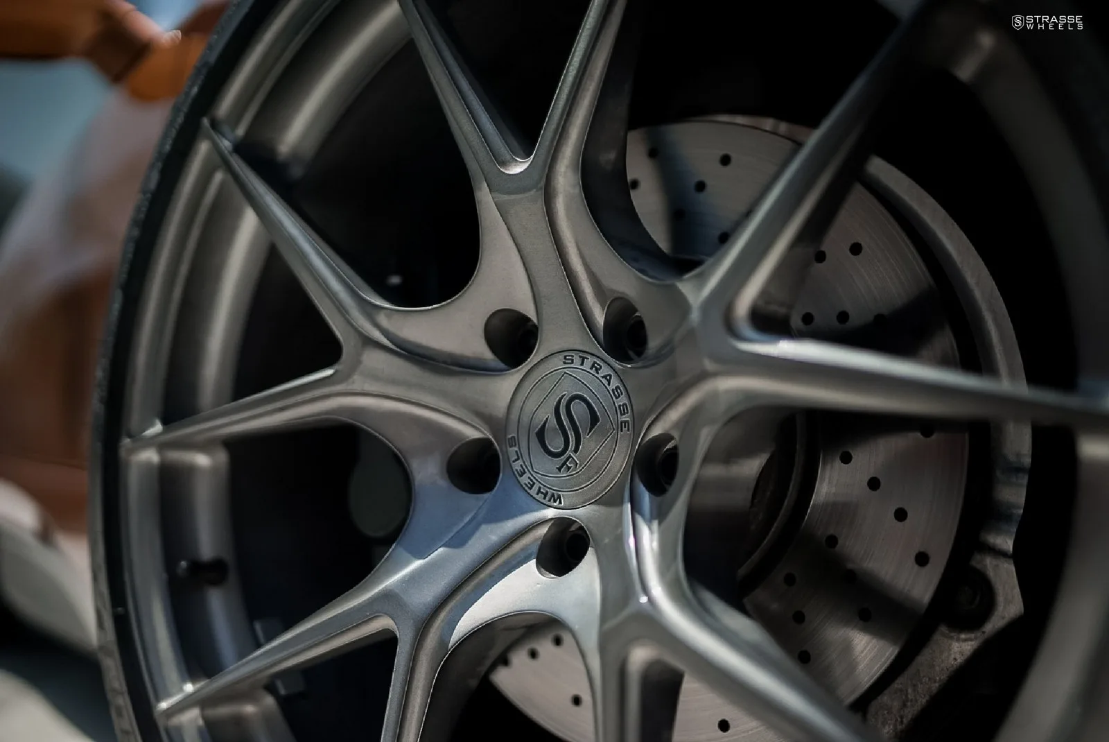 Strasse SM5R Deep Concave Monoblock on BMW i8 I12.2, photo 10