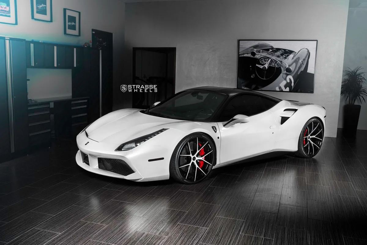 Strasse SM5R Deep Concave Monoblock on Ferrari 488