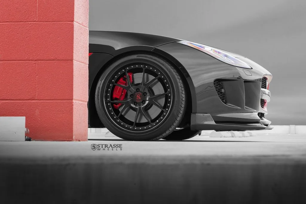 Strasse SM5R Signature Series on Jaguar F-TYPE X152.1