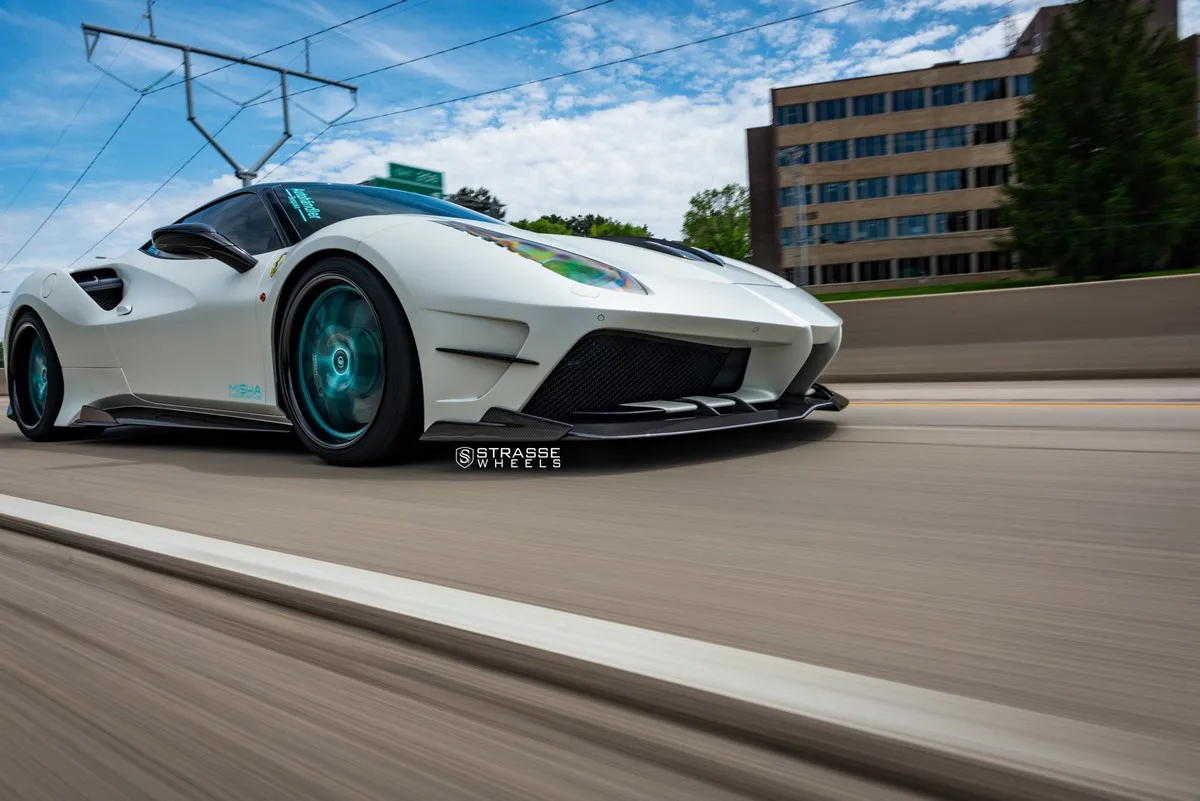 Strasse SM5R Signature Series on Ferrari 488, photo 4