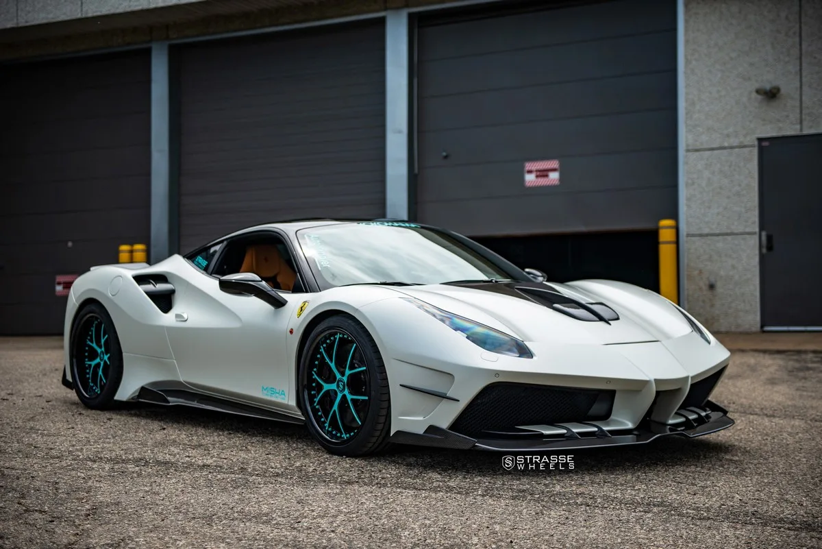 Strasse SM5R Signature Series on Ferrari 488