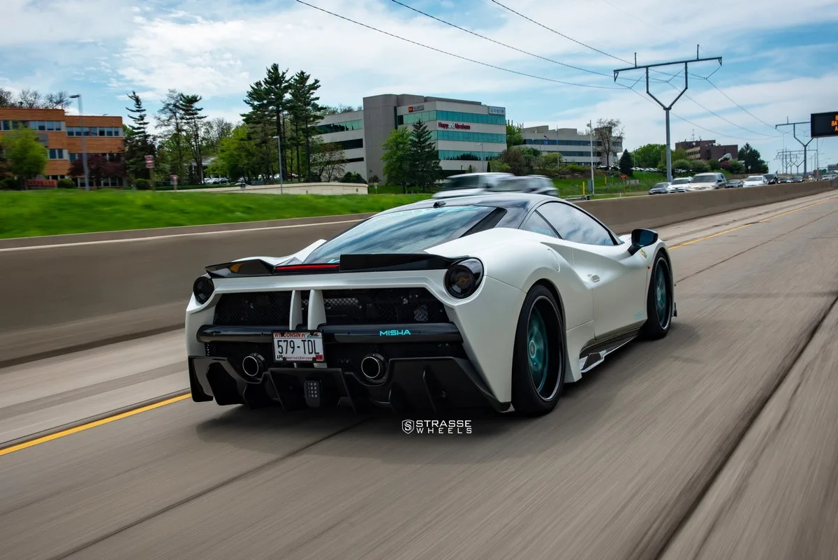 Strasse SM5R Signature Series on Ferrari 488, photo 3