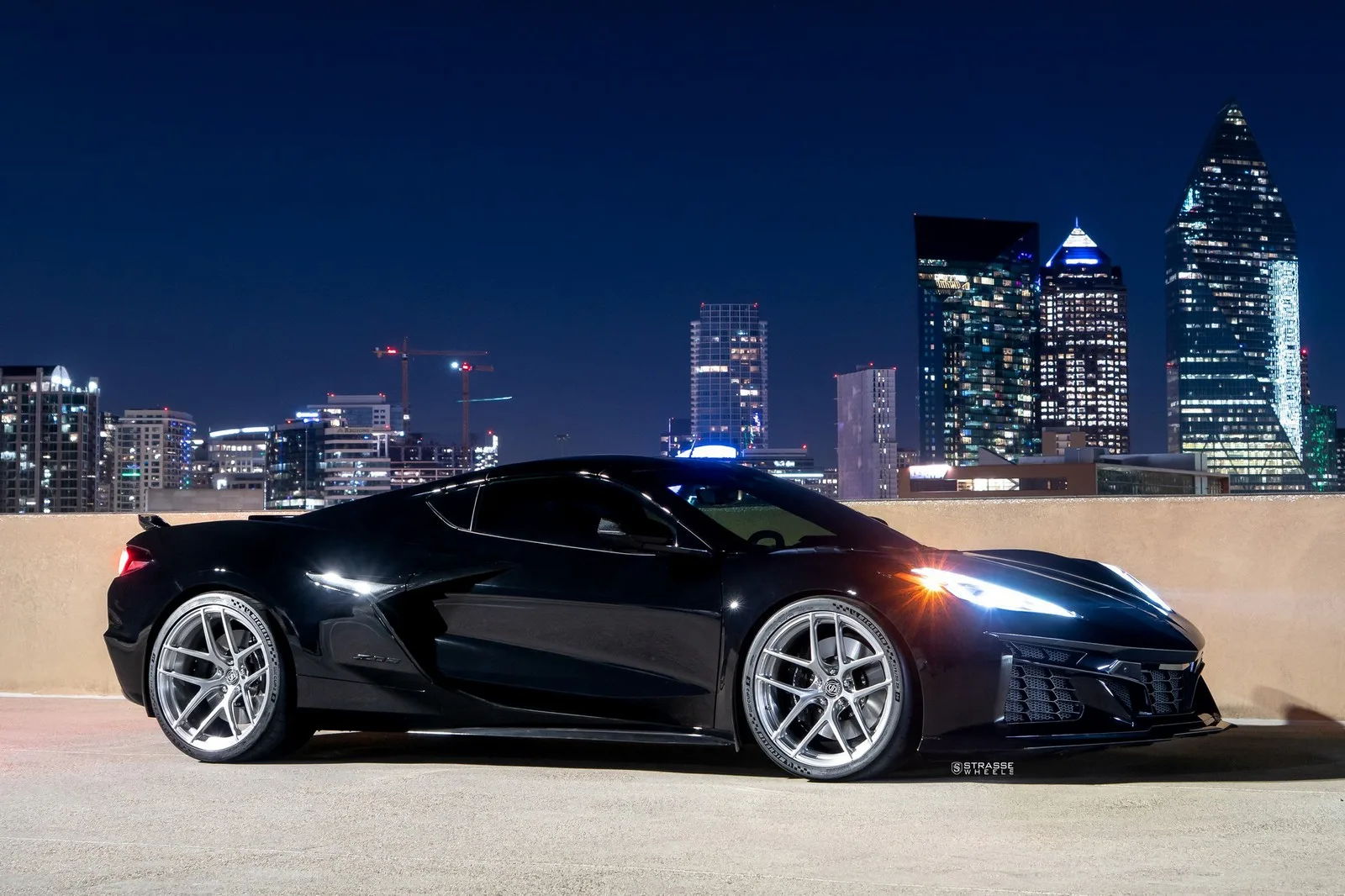 Strasse SM5R SL Deep Concave Monoblock on Chevrolet Corvette C8, photo 3