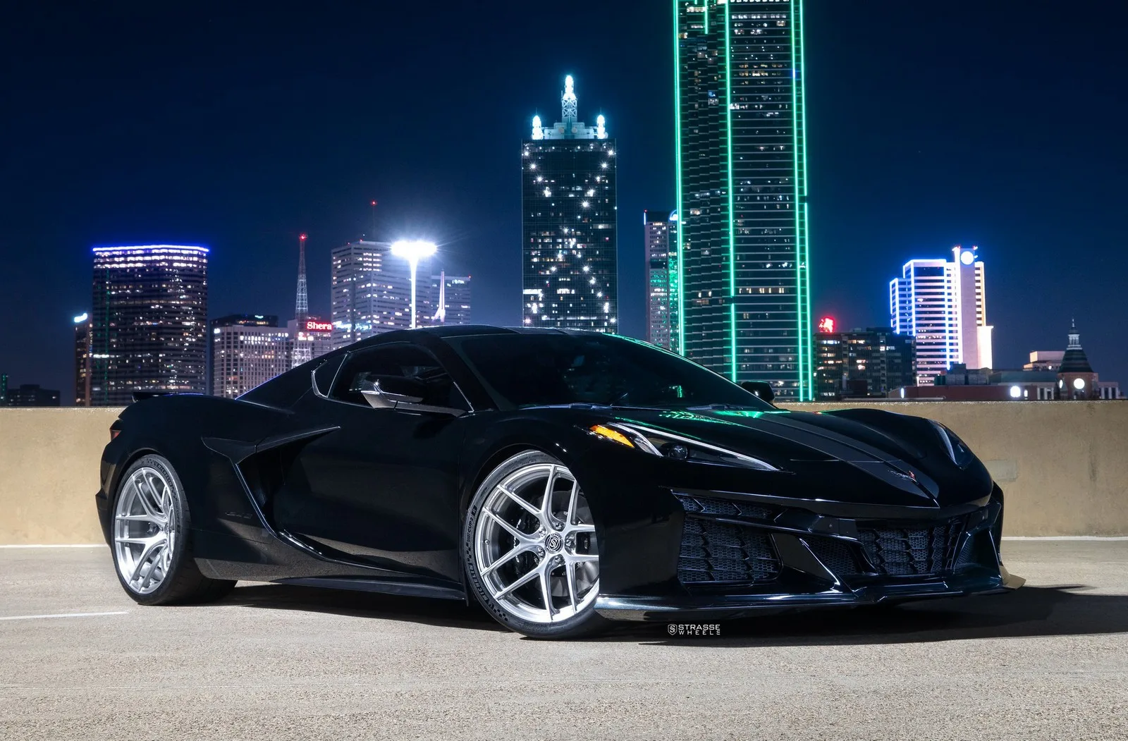 Strasse SM5R SL Deep Concave Monoblock on Chevrolet Corvette C8