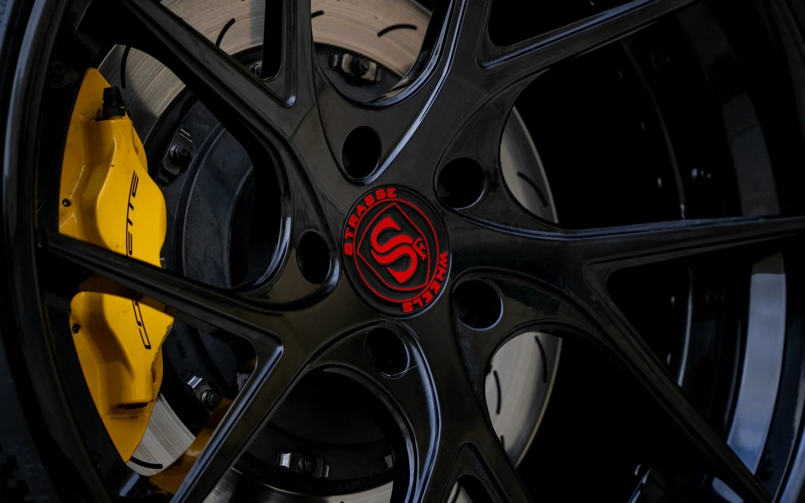 Strasse SM5RT Deep Concave FS on Chevrolet Corvette C7, photo 7