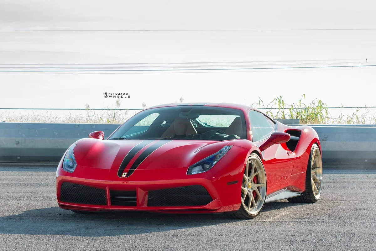 Strasse SM5RT Deep Concave FS on Ferrari 488