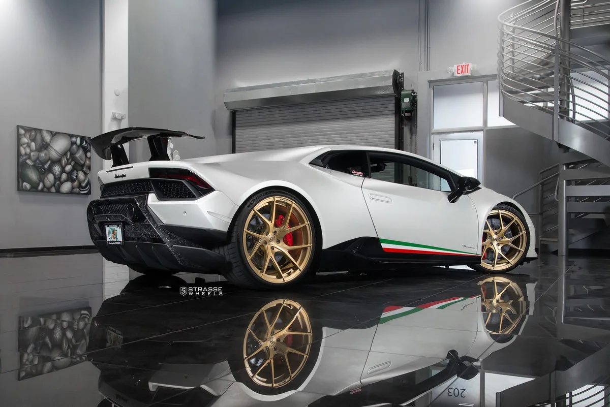 Strasse SM5RT Deep Concave Monobloack on Lamborghini Huracan (2014), photo 12