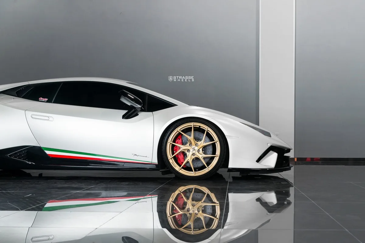 Strasse SM5RT Deep Concave Monobloack on Lamborghini Huracan (2014), photo 8