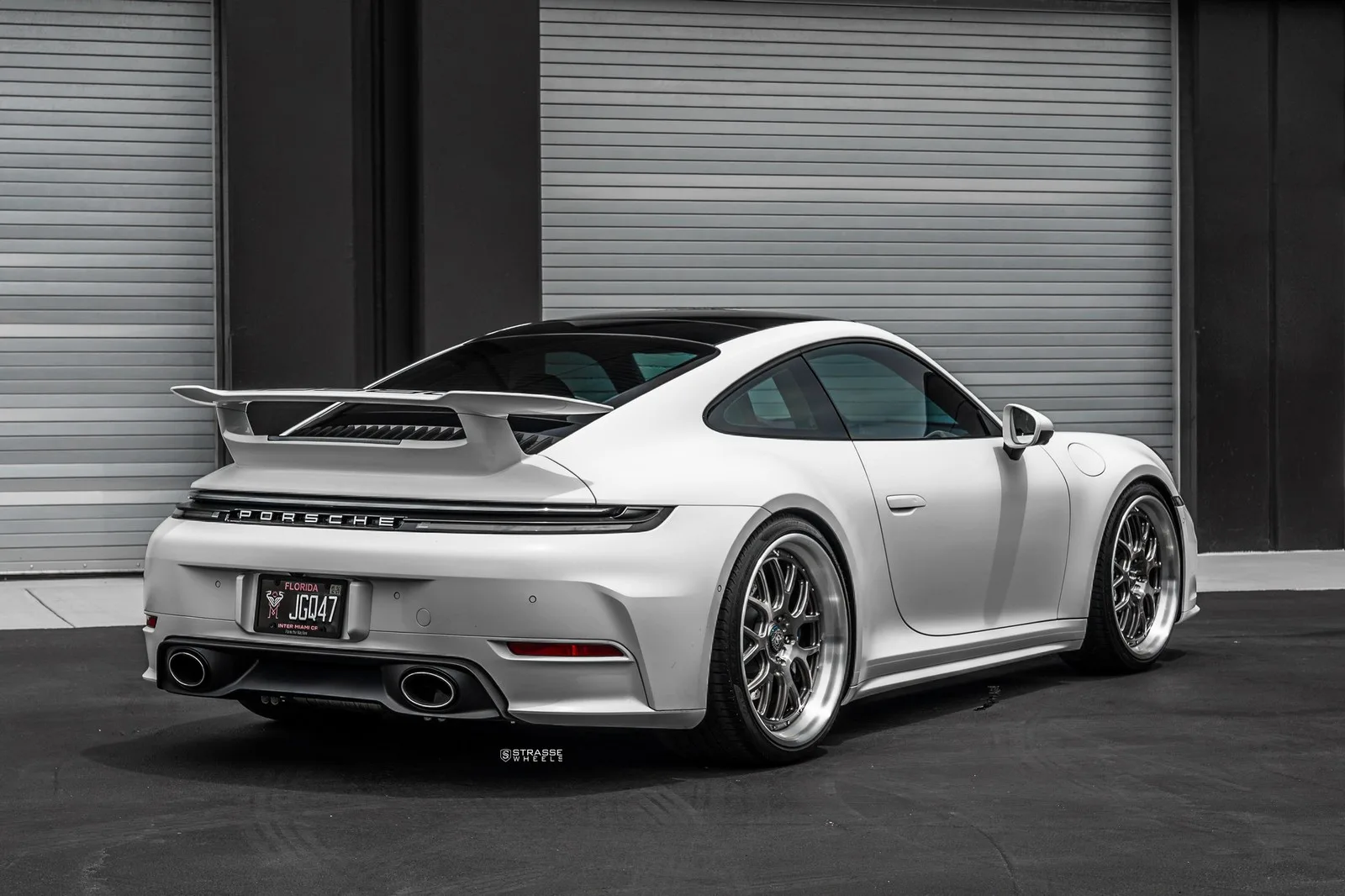Strasse SM7 Circuit Series on Porsche 911 992.1, photo 11