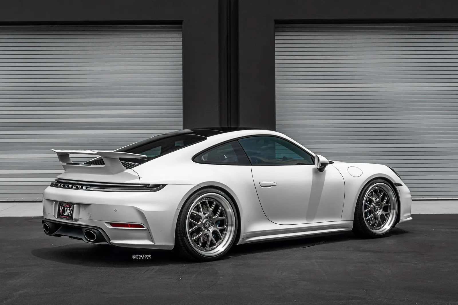 Strasse SM7 Circuit Series on Porsche 911 992.1, photo 7