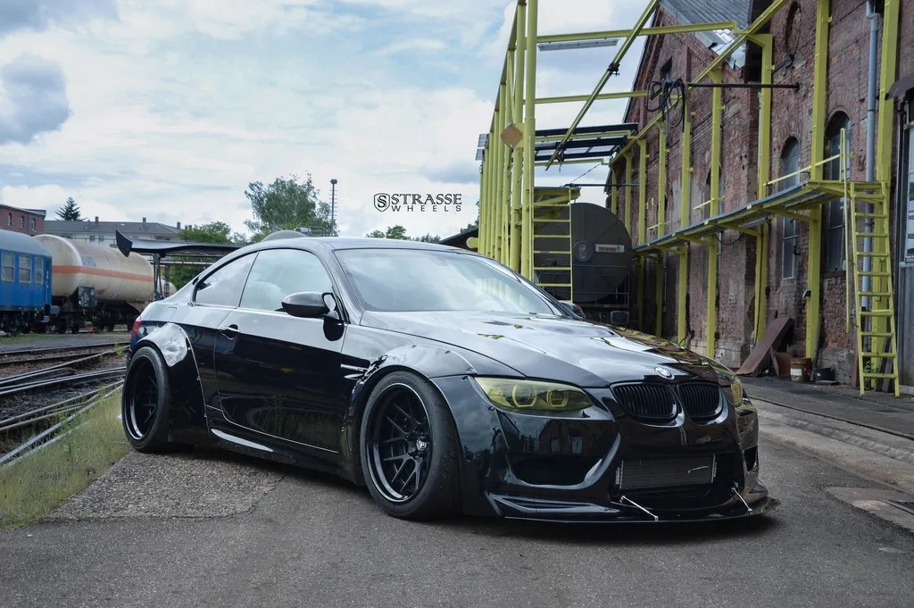 Strasse SM7 Deep Concave FS on BMW M3 E92.1