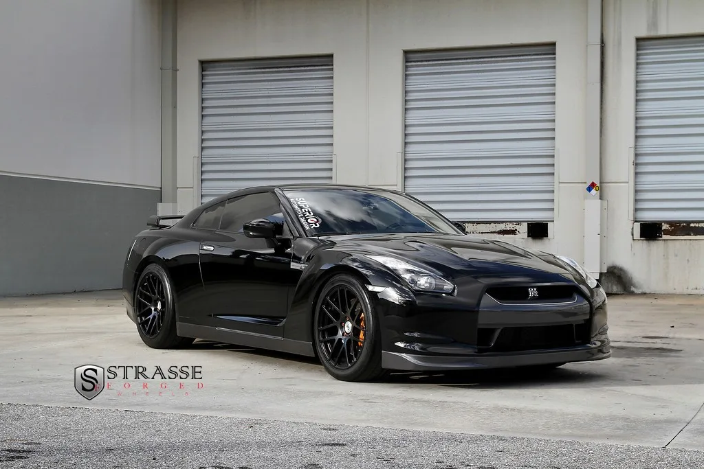 Strasse SM7 Deep Concave Monoblock on Nissan GT-R R35.1, photo 5