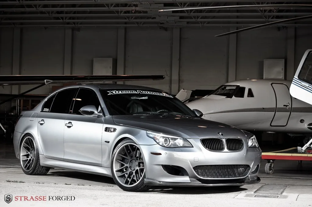 Strasse SM7 Deep Concave on BMW M5 E60.2, photo 5