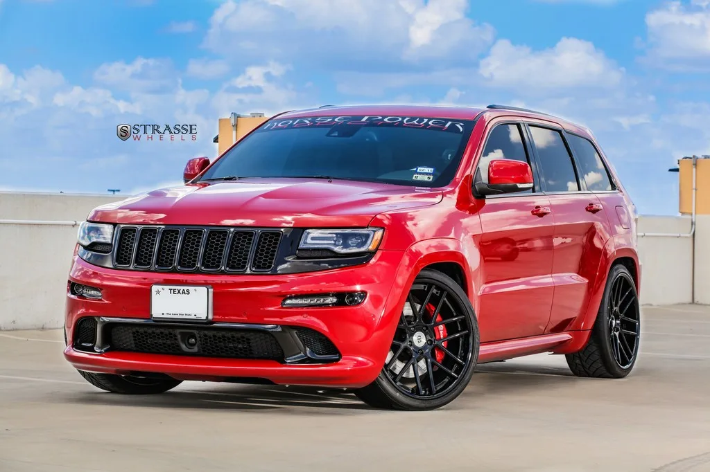 Strasse SM7 Deep Concave on Jeep Grand Cherokee WK2 (2011-2021)