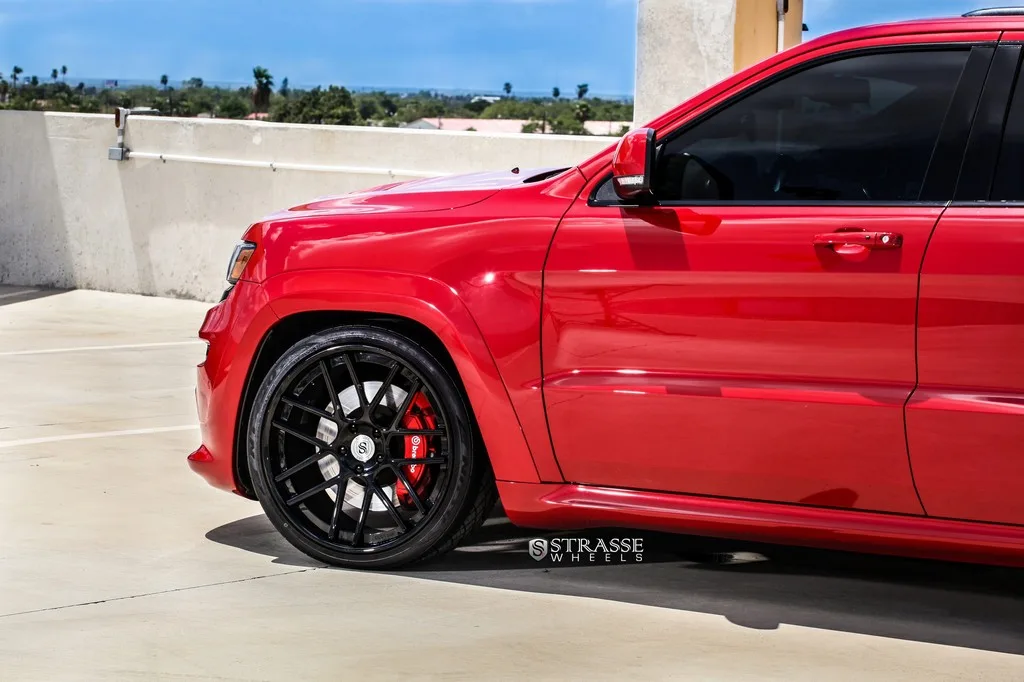 Strasse SM7 Deep Concave on Jeep Grand Cherokee WK2 (2011-2021), photo 4