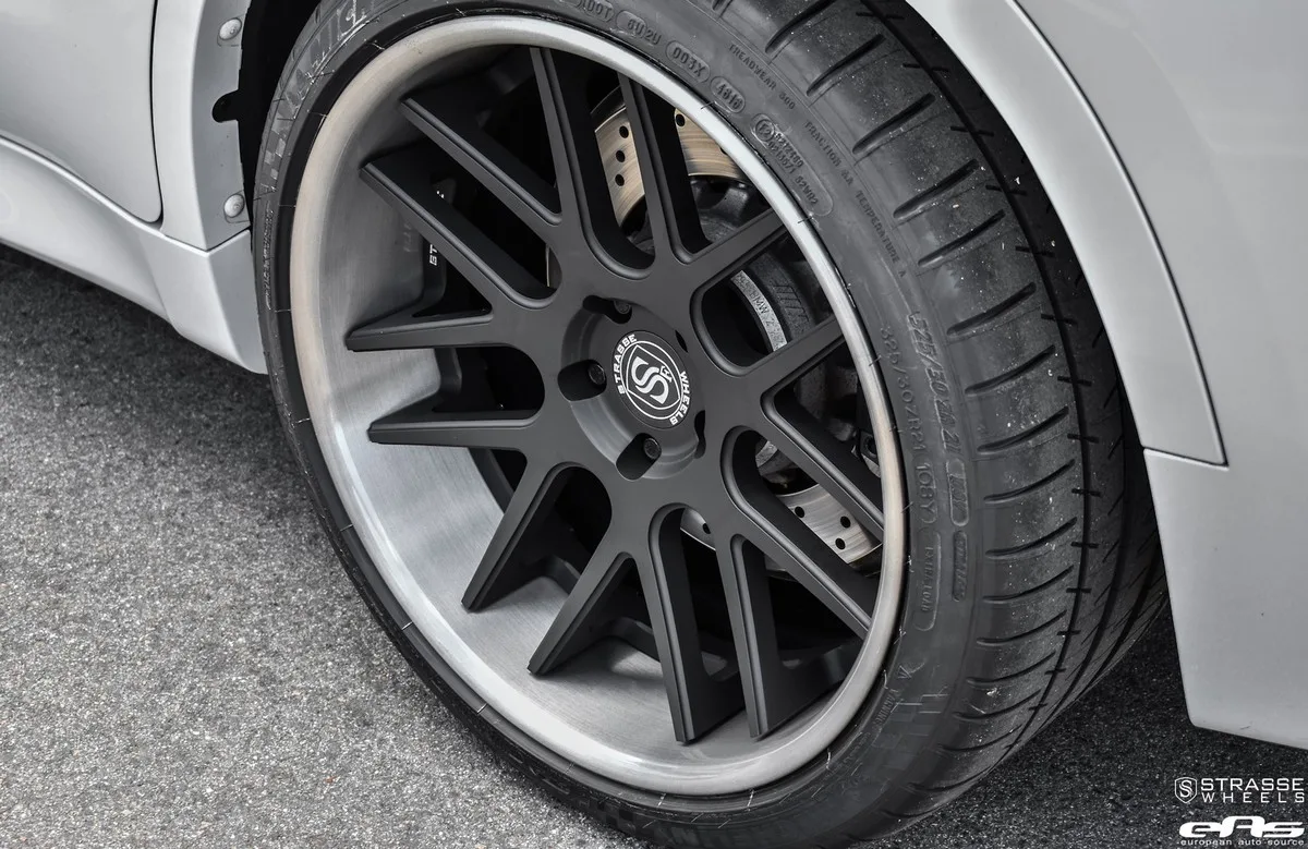 Strasse SM7 Deep Concave on BMW X6 M F16, photo 5