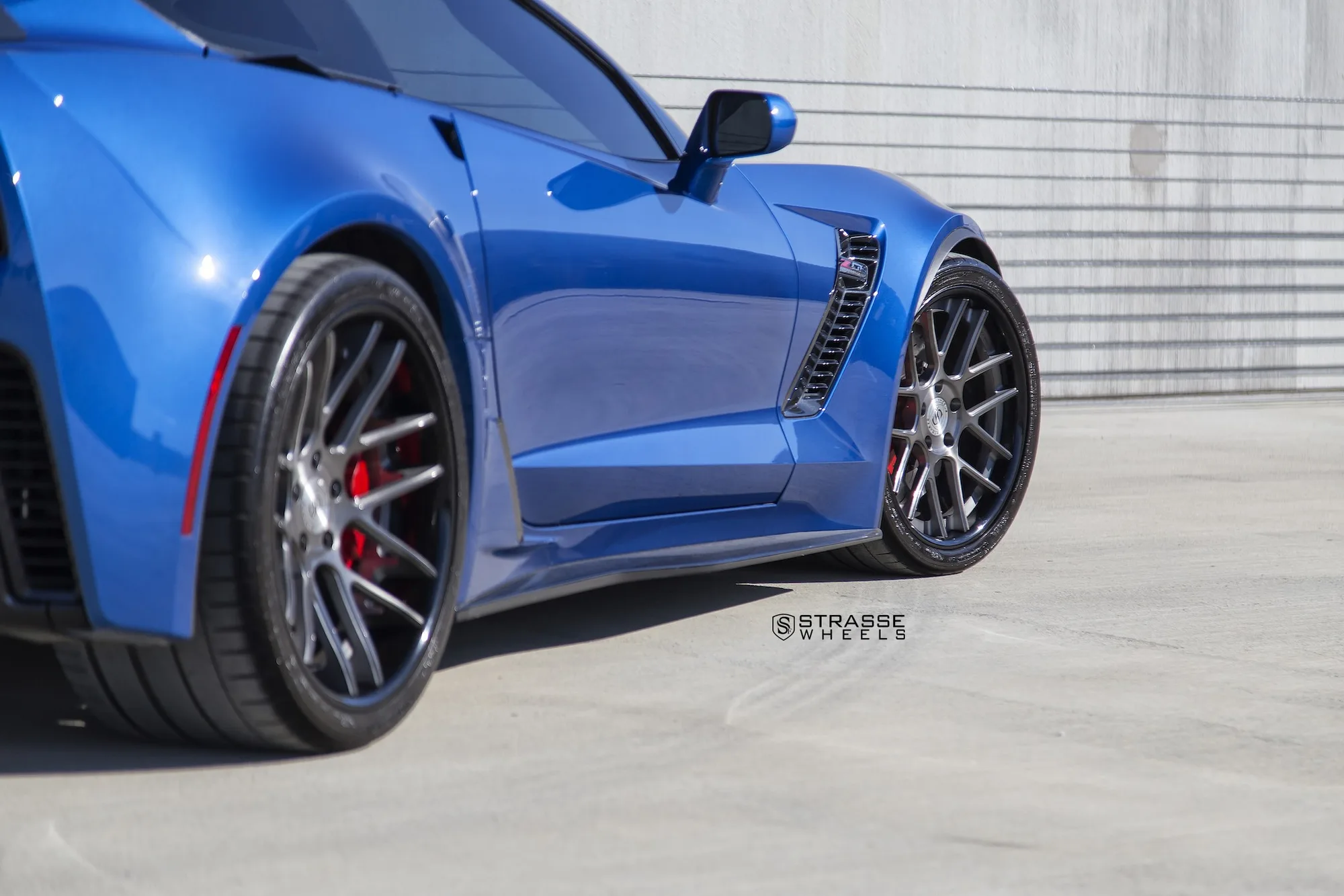 Strasse SM7 Deep Concave on Chevrolet Corvette C7, photo 12