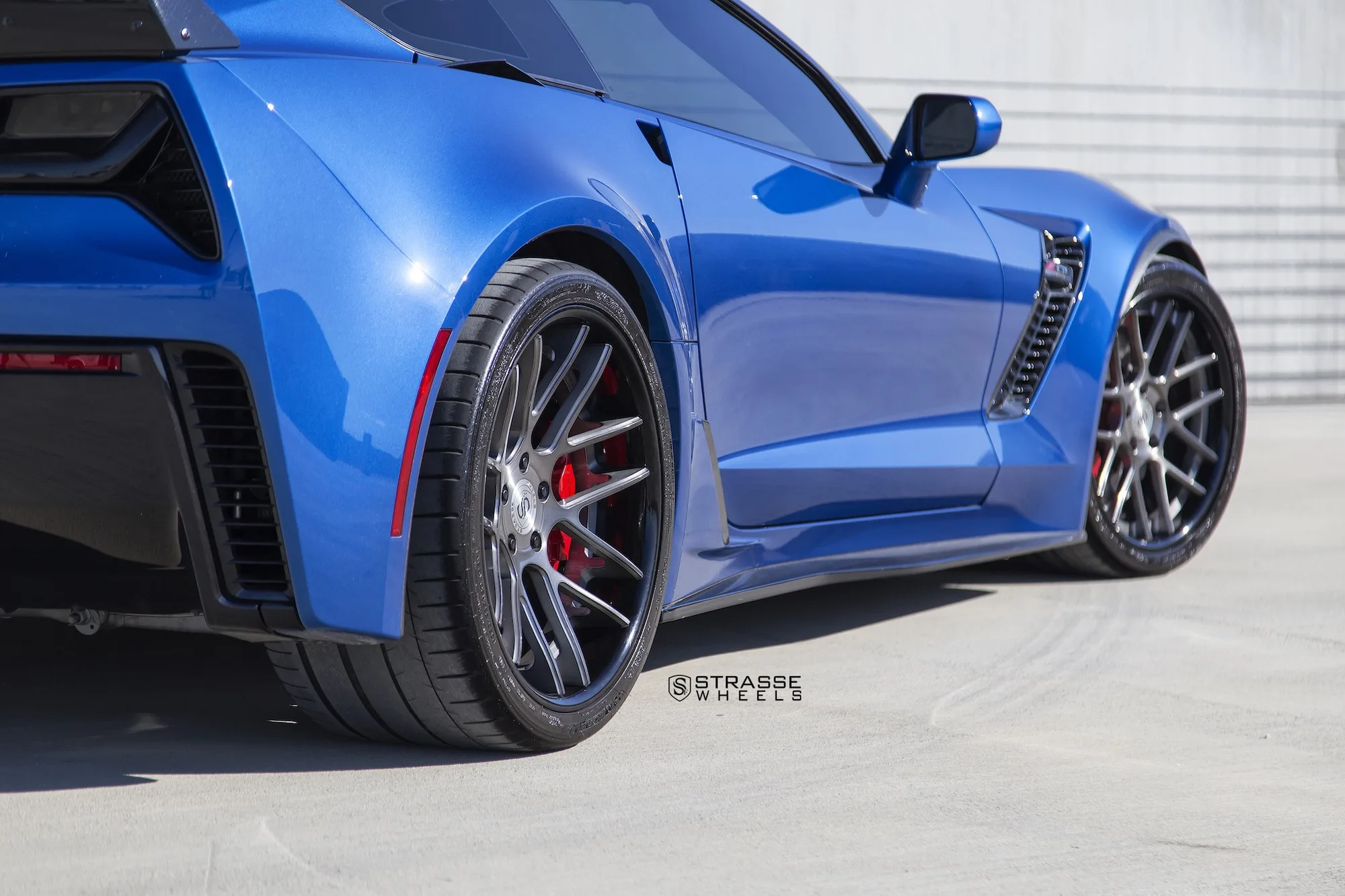 Strasse SM7 Deep Concave on Chevrolet Corvette C7, photo 9