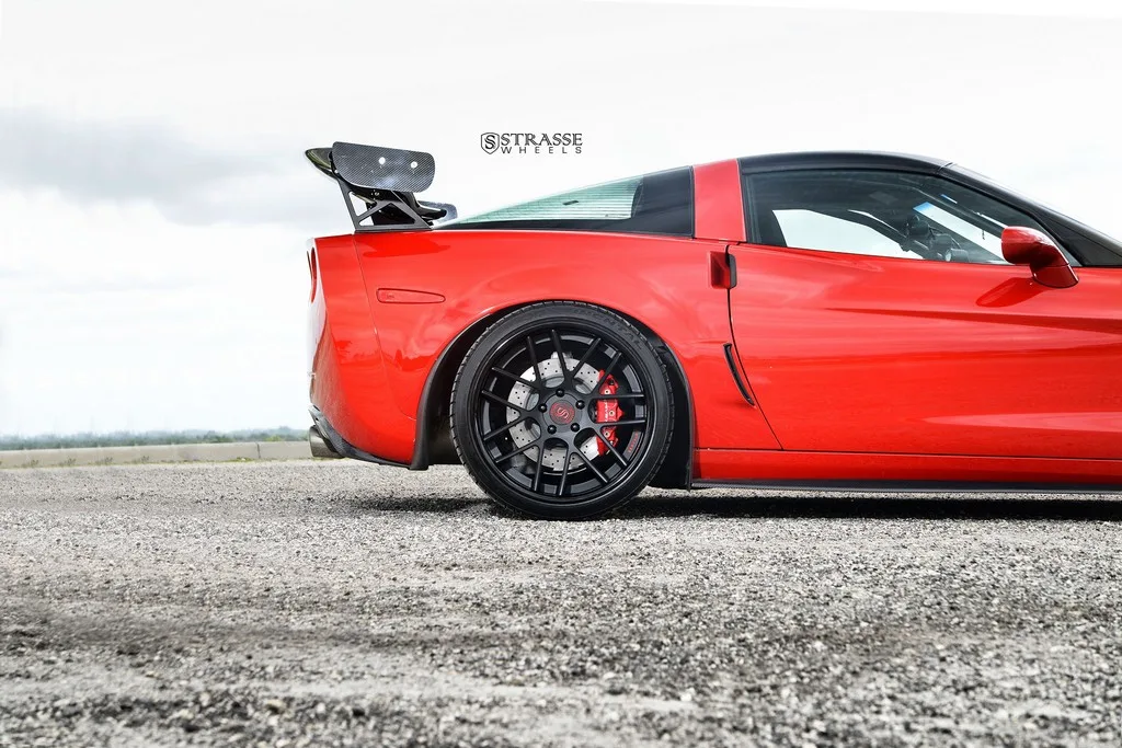 Strasse SM7 Deep Concave on Chevrolet Corvette C6, photo 11