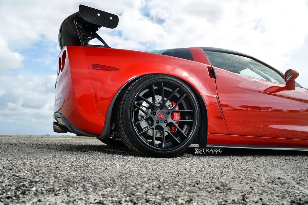 Strasse SM7 Deep Concave on Chevrolet Corvette C6, photo 7