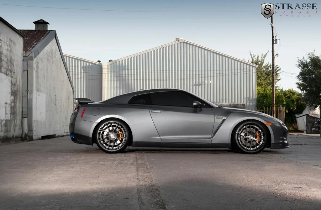 Strasse SM7 Deep Concave on Nissan GT-R R35.1, photo 6