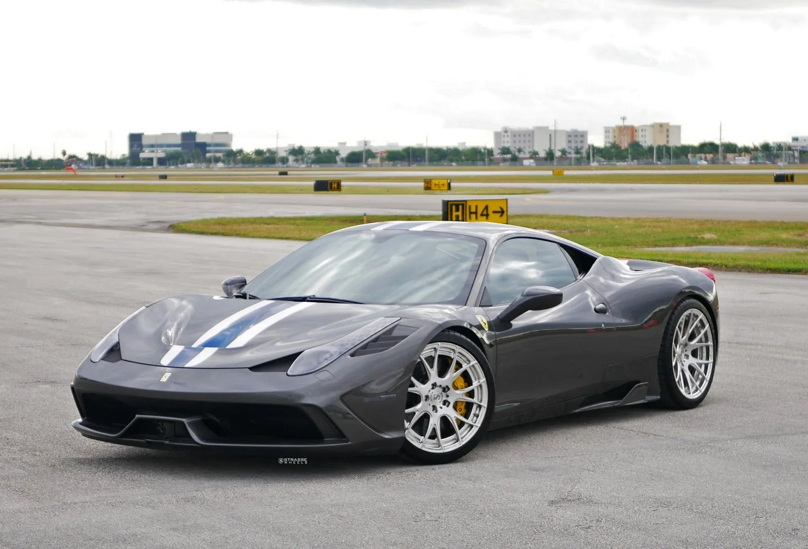 Strasse SM7R Deep Concave Duoblocks on Ferrari 458 Speciale Speciale, photo 12