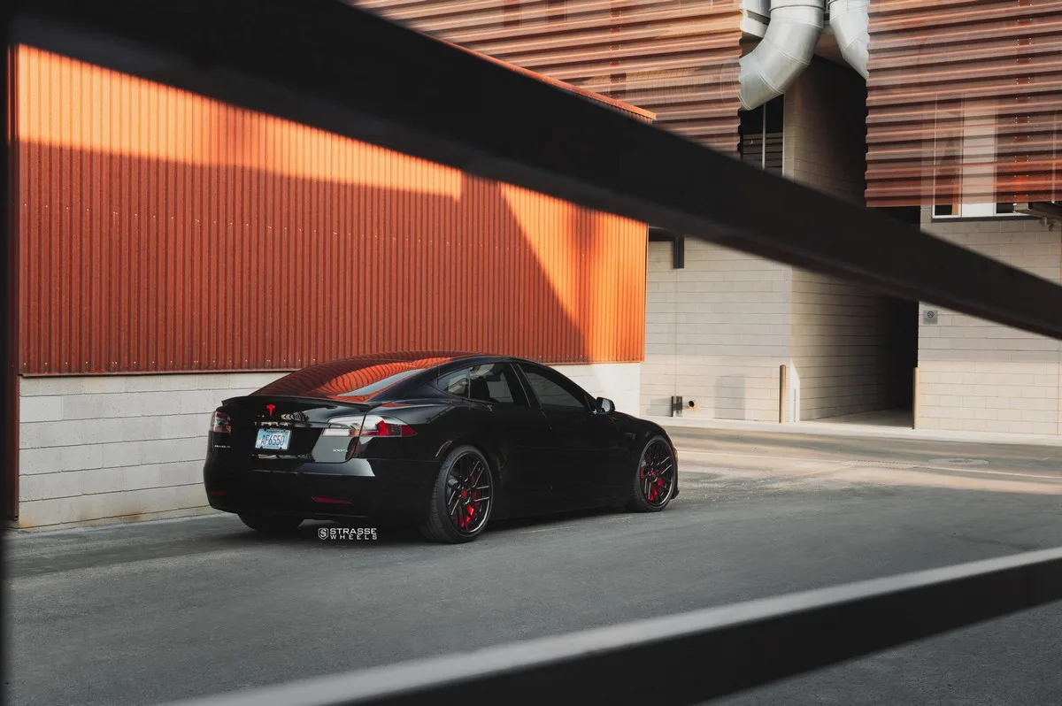 Strasse SM7T Deep Concave on Tesla Model S Facelift (2016-2021), photo 11