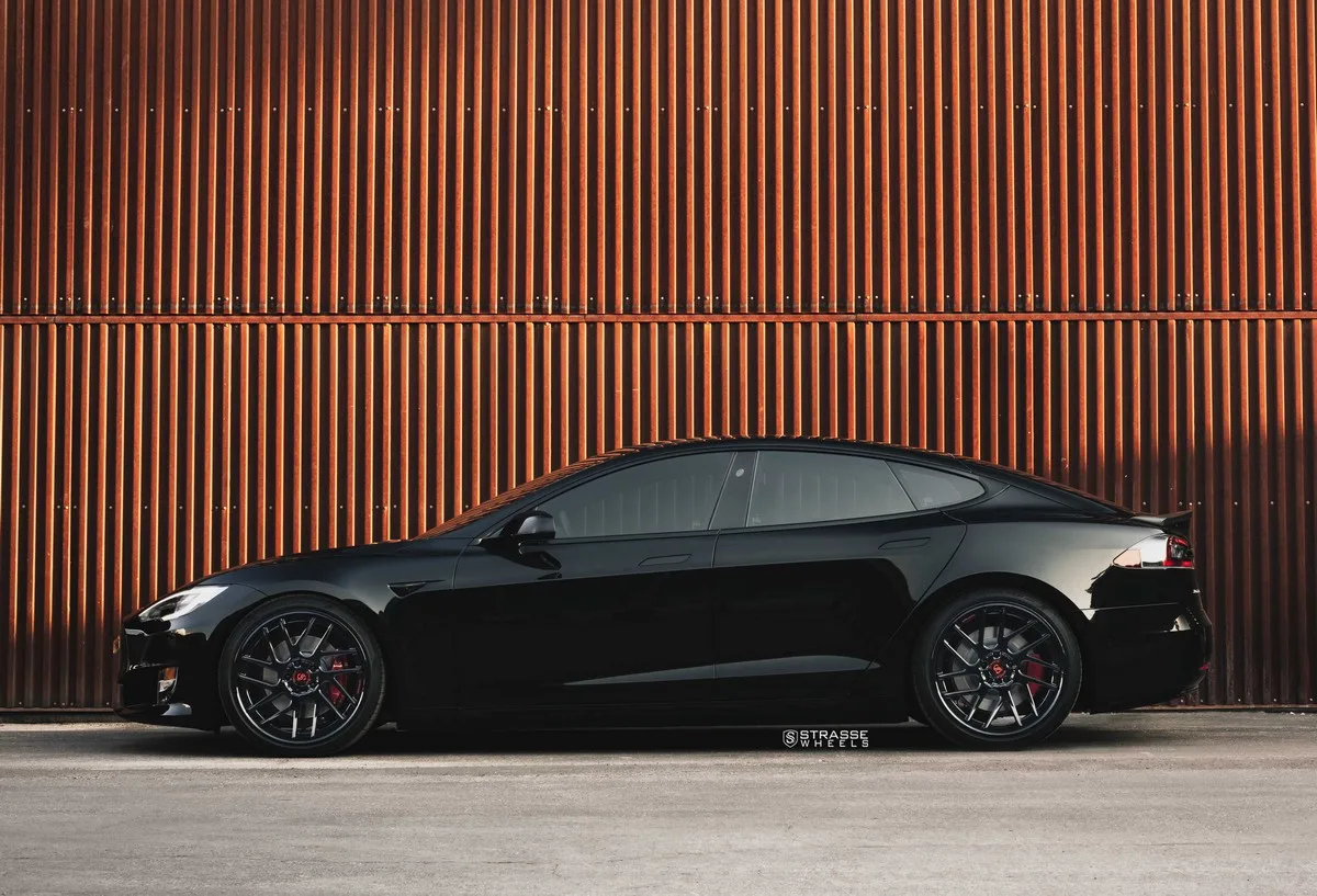 Strasse SM7T Deep Concave on Tesla Model S Facelift (2016-2021), photo 10