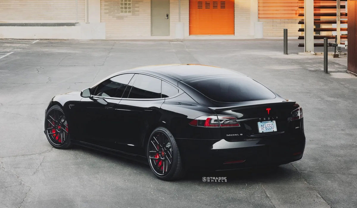 Strasse SM7T Deep Concave on Tesla Model S Facelift (2016-2021), photo 2