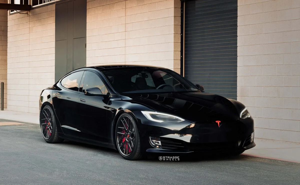 Strasse SM7T Deep Concave on Tesla Model S Facelift (2016-2021), photo 6