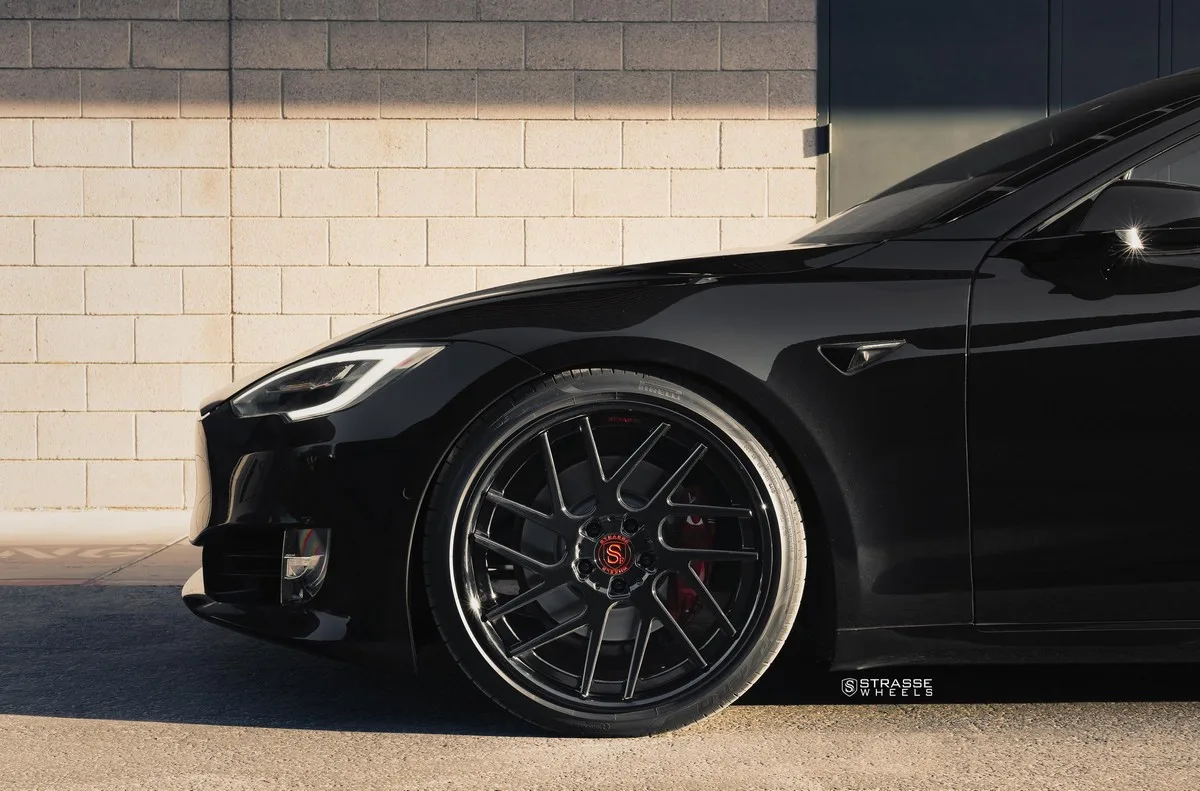 Strasse SM7T Deep Concave on Tesla Model S Facelift (2016-2021), photo 7