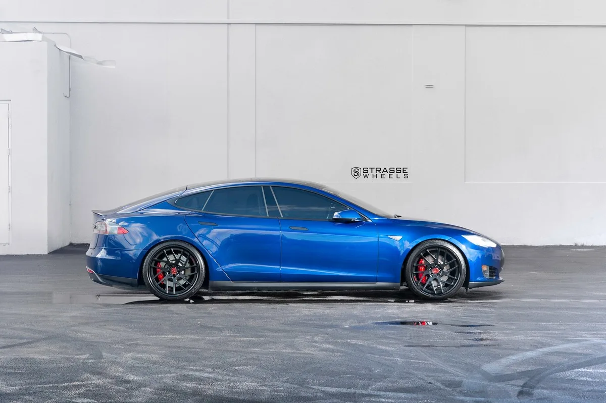 Strasse SM7T Deep Concave on Tesla Model S Original (2012-2016), photo 4