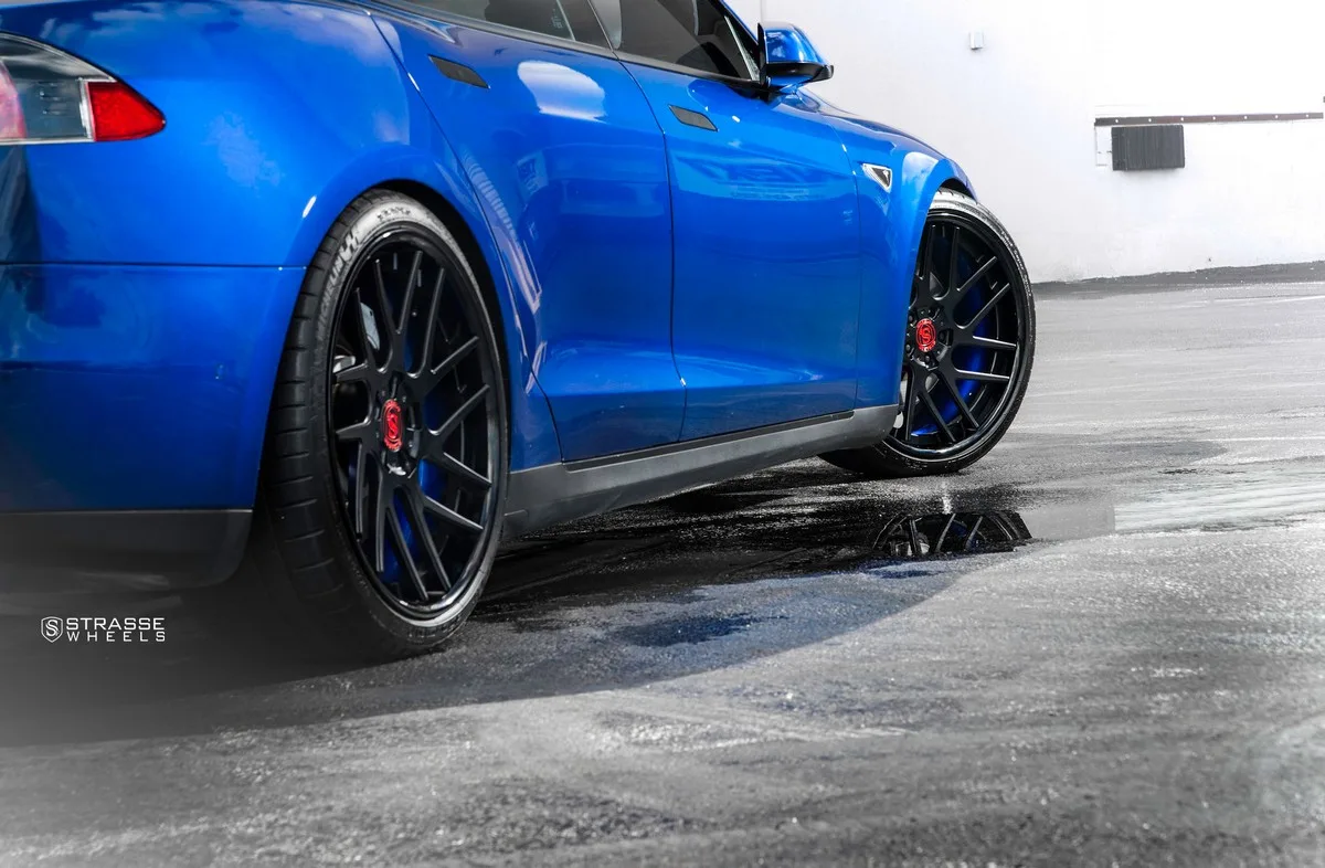 Strasse SM7T Deep Concave on Tesla Model S Original (2012-2016), photo 10