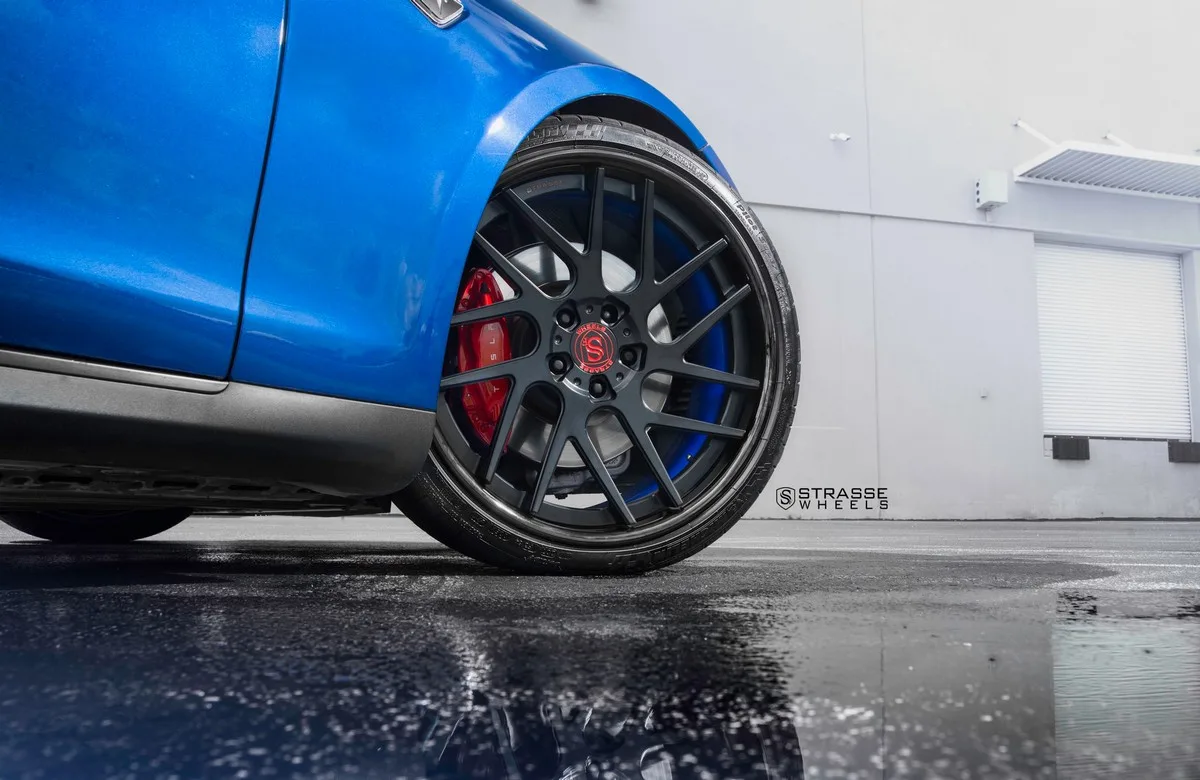 Strasse SM7T Deep Concave on Tesla Model S Original (2012-2016), photo 8