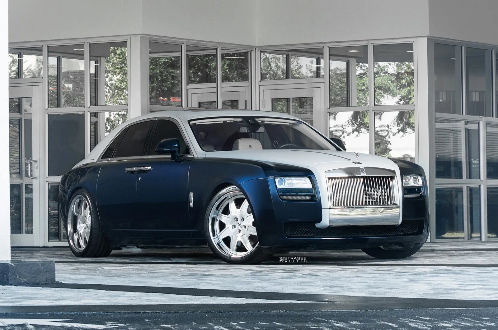 Strasse ST8 Signature Series