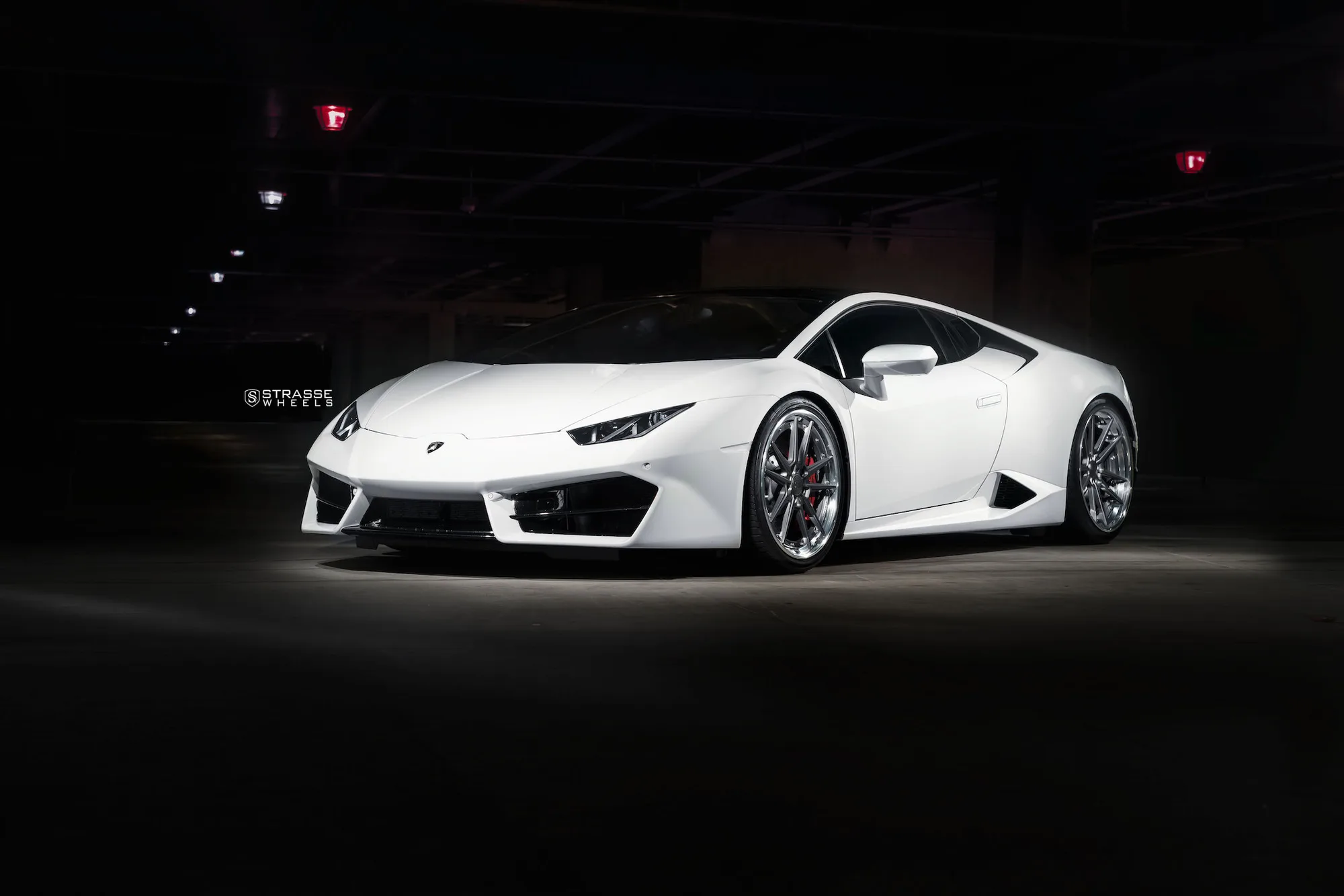 Strasse SV1 Deep Concave FS on Lamborghini Huracan (2014)
