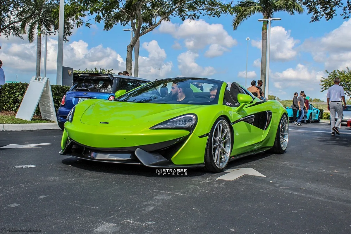 Strasse SV1 Deep Concave FS on McLaren 570S