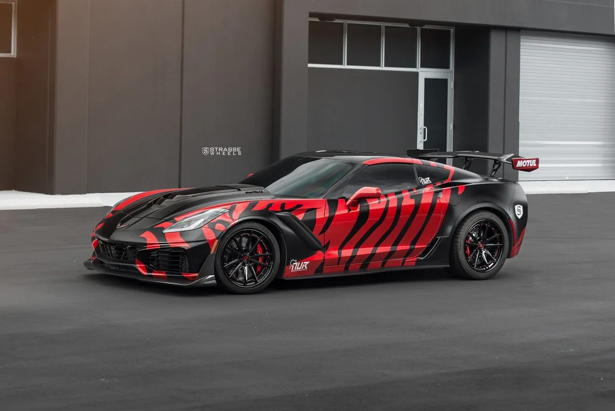 Strasse SV1 Deep Concave FS on Chevrolet Corvette C7
